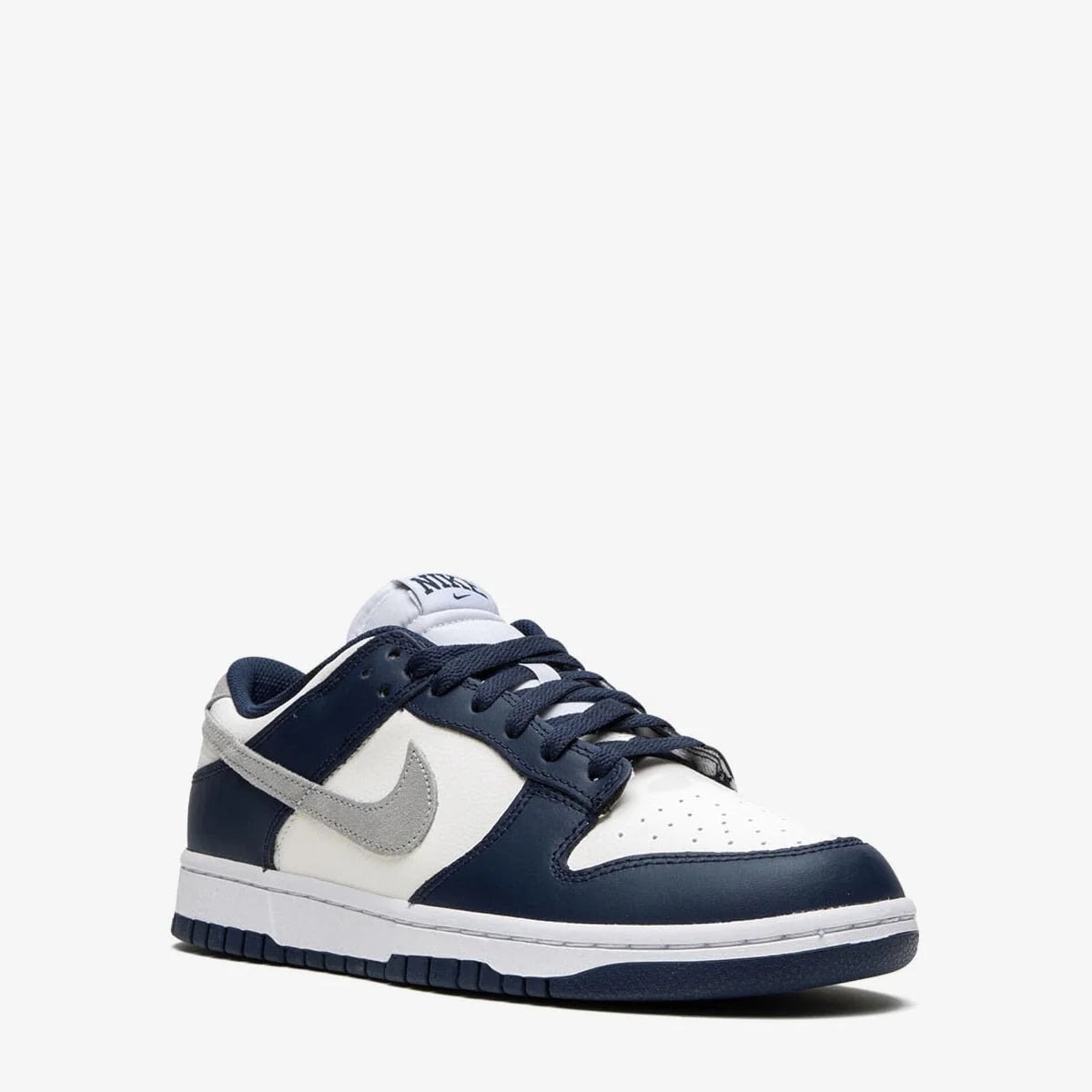 Nike Dunk Low “Midnight Navy”