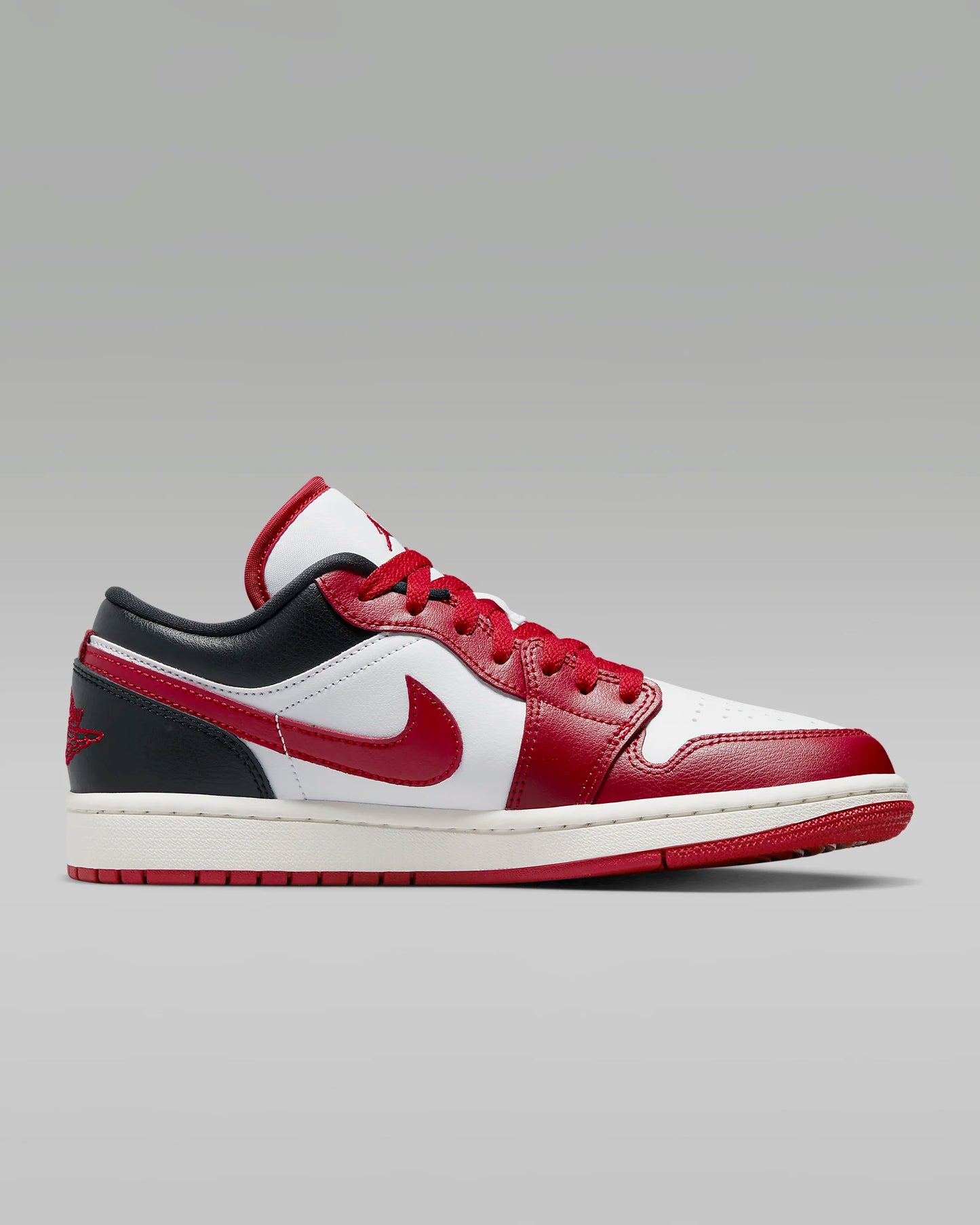 Jordan 1 Low Reverse Black Toe (W)
