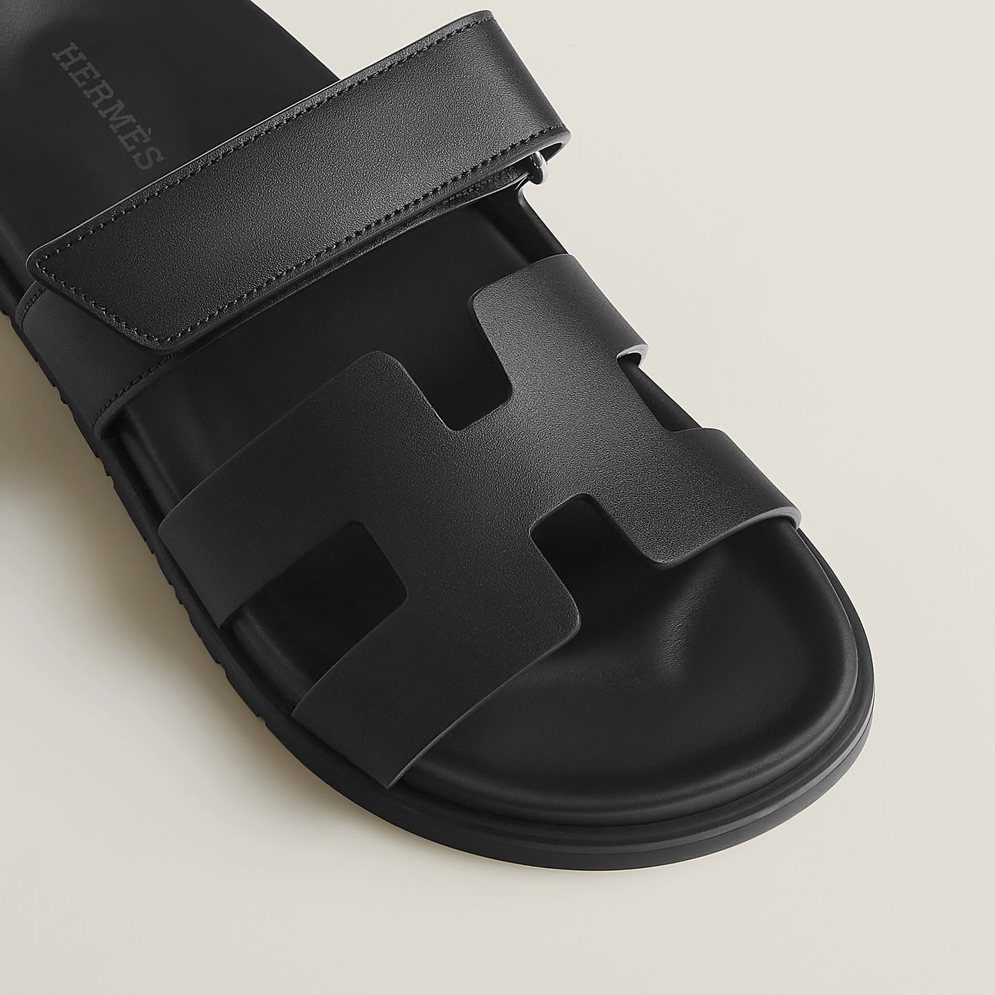 Hermès Chypre Sandal in Noir