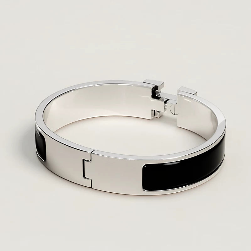 Hermès Clic H Bracelet in Noir