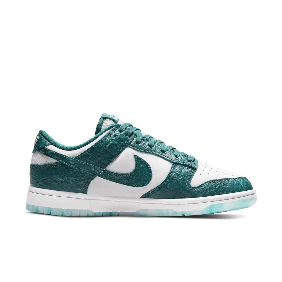 Nike Dunk Low "Ocean"