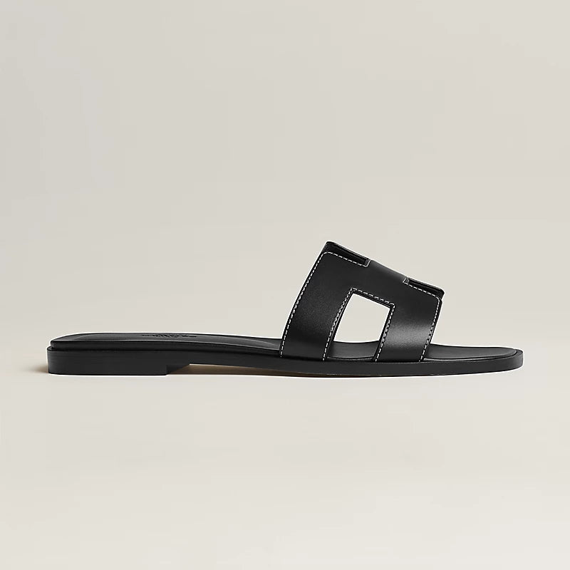 Hermès Oran Sandal in Noir