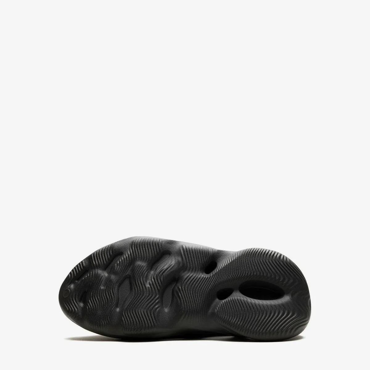 Yeezy Foam RNNR "Carbon"